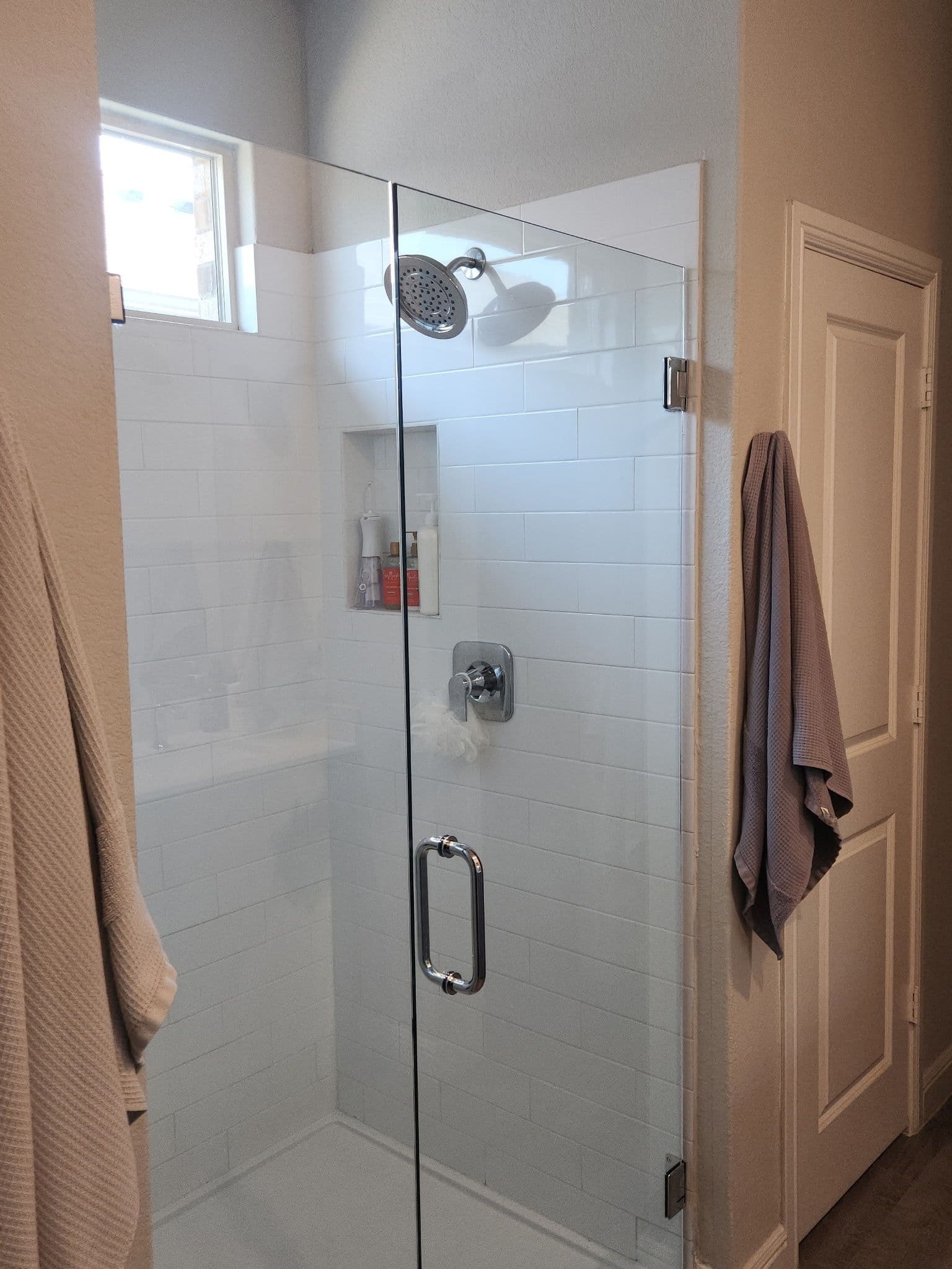 Project Frameless Shower Doors and Enclosures That Actually Fit Your Space image