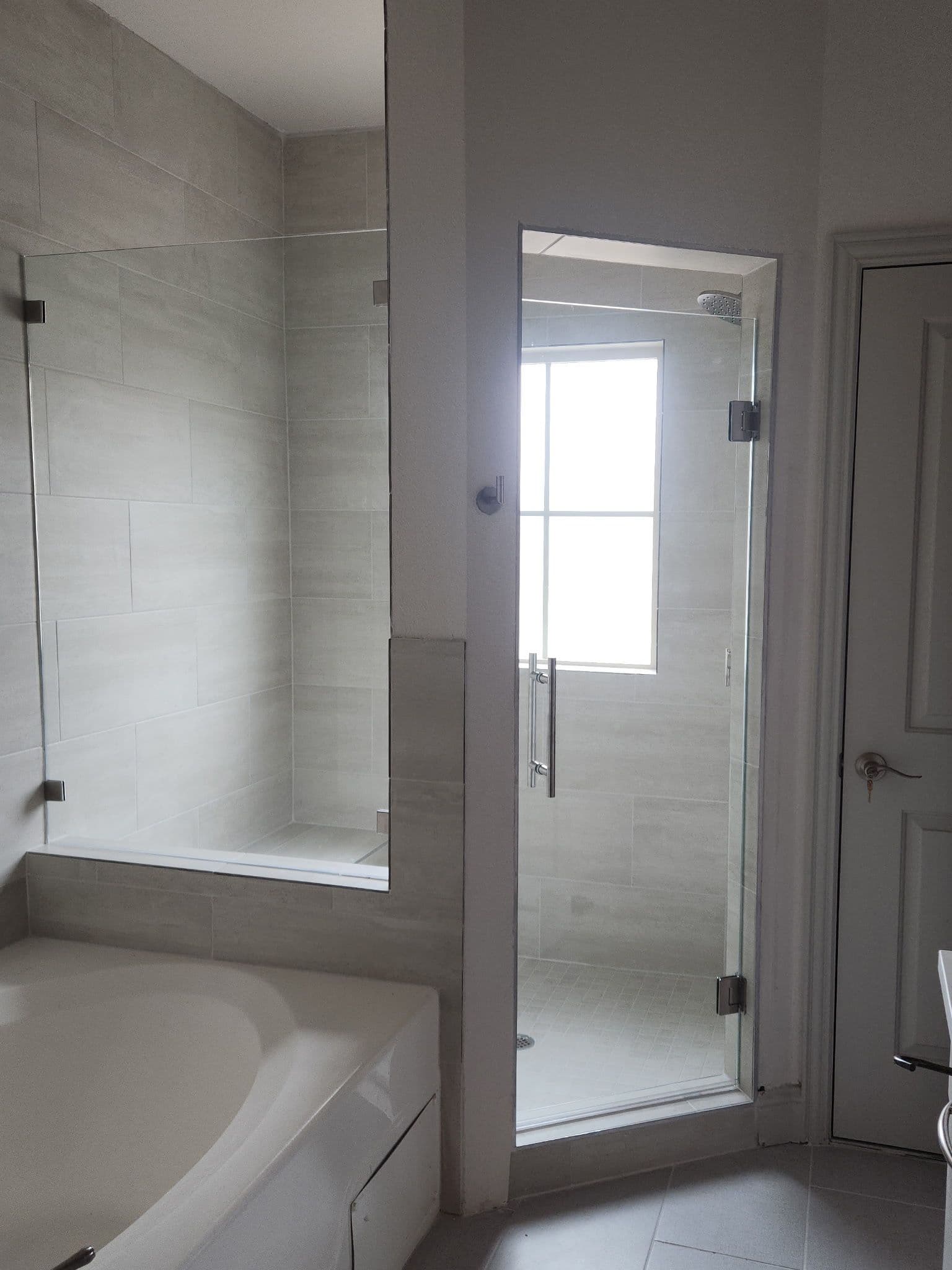 Gallery photos for Frameless Shower Glass Installs for Townhome Bathroom Remodels: Image #1